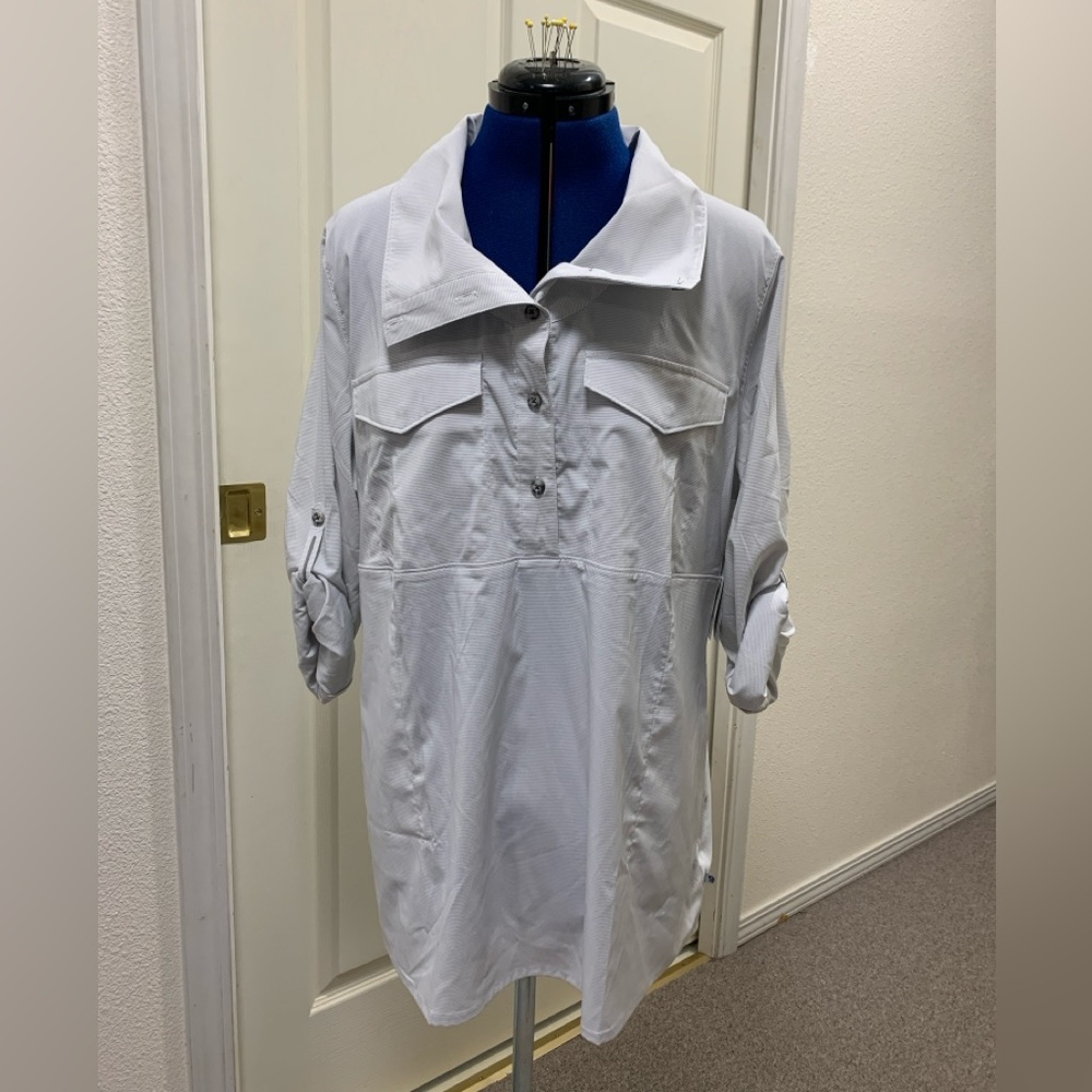 NWT Mountain Hardwear women’s XL tunic, grey/white tiny stripes